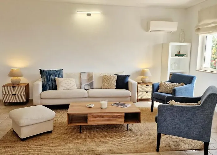 Casa Contente 3-bedroom With Pool Luz