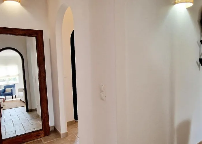 Vila Casa Contente 3-bedroom With Pool Luz