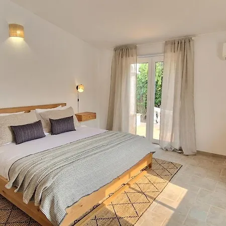 Villa Casa Contente 3-bedroom With Pool