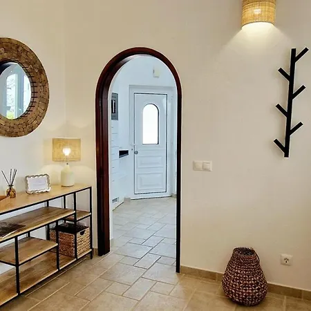 Casa Contente 3-bedroom With Pool * Luz